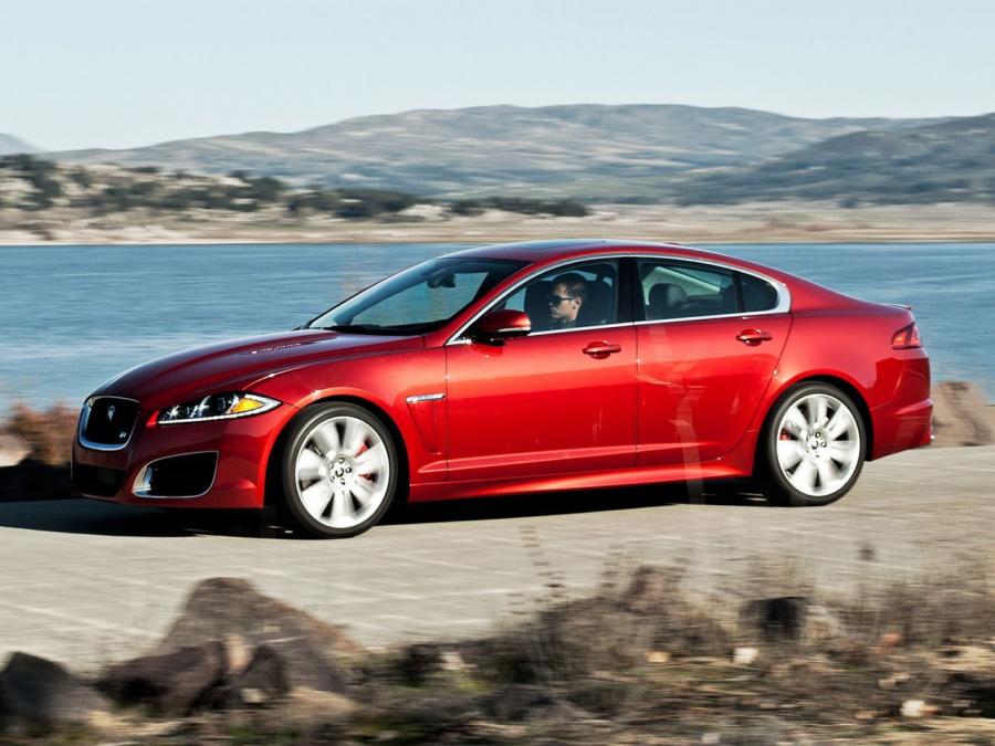 Jaguar XFR 2011 года  (US) (фото 4 из 12)